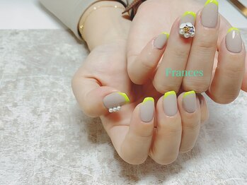 フランセス(Frances)/ネオンフレンチ