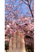 桃の木 吉祥寺店/50代のお手入れしてる手