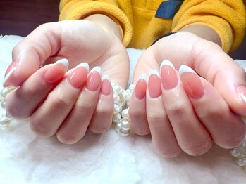 エルフネイル(Elf nail)の写真/【9時~22時まで営業◎】自爪に優しいオフ&ケア・指先を綺麗に魅せる美フォルム仕上げ!似合うカラ-もお任せ!