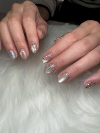 フラッシュネイル特有のラメ感