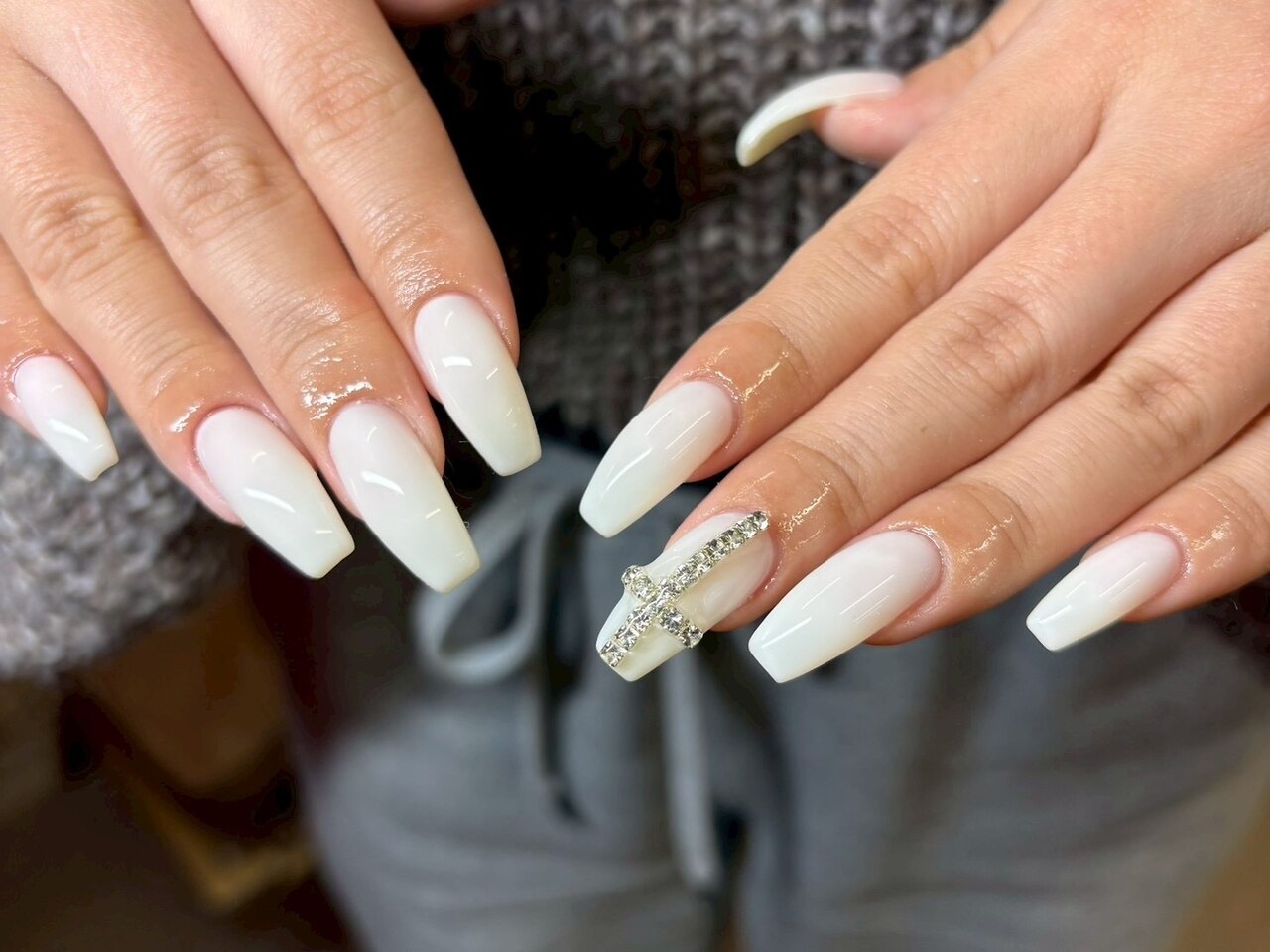 2026年春トレンド】クロスネイルのネイルデザイン集｜人気順