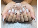 ビジューネイル