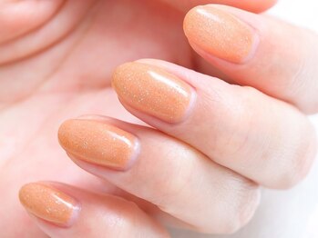 ベラルナ(BellaLuna)の写真/【大人女性の指先をより美しく輝かせる上品なデザインを♪】お仕事上派手なネイルができない方にも◎