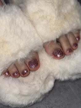 ネイルパーク ミツメ(Nail park_MITSUME)の写真/好きを詰め込みましょう！マグネットやフラッシュも人気のサロンで、可愛い足元でテンション上がる体験を★