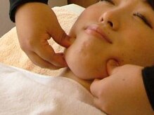 京橋カイロプラクティック整体院/二重あご、笑顔がひきつるなど