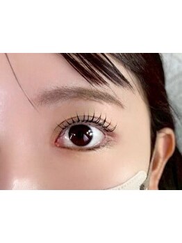 ナチュラル上品な目元にしたい