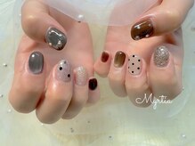 ジェルはお持ちの画像を参考にお好みのカラーに調合いたします！