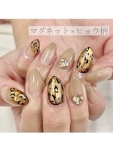 ピノ(PINO)/マグネット×ヒョウ柄ネイル