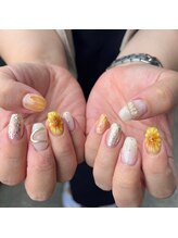 イロ(iro)/お花♪リングネイル♪