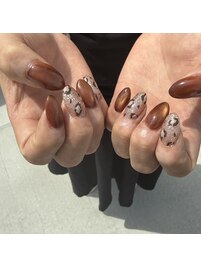 ヒョウ柄ネイル