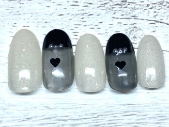 ネージュ バイ リアンジュ 辻堂(Neige by Reange)/韓国ネイル 黒ハートホロ