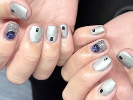 Y2K！シルバー個性派ネイル☆
