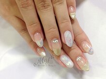 ネイルサロン ビューティーマジック 川口店/ ホログラ＆ゴールドフレンチ