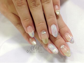 ネイルサロン ビューティーマジック 川口店/ ホログラ＆ゴールドフレンチ