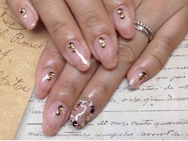 ラメのグラデーションネイル