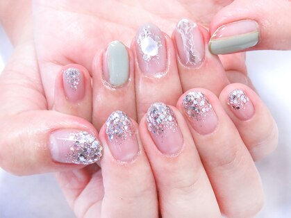 ネイルサロン 爪吉の写真