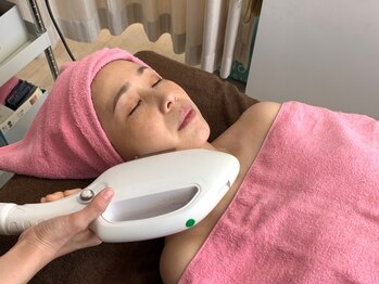 アイラッシュ アンド ヘッドスパ トナリ(TONARI)の写真/《結果重視の方必見》様々なお肌悩みにしっかりアプローチ＊美しい肌を手に入れたい方はぜひご相談下さい◎