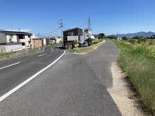 ヨサパーク クレール(YOSA PARK CLAIR)/店舗駐車場入口(1)