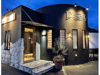 エステティックサロン プレゼン/夜は22時まで営業しております♪