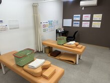 むげん整骨院鍼灸院 桃山大手筋/清潔で明るい店内でリラックス◎