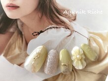 アグニークリッシェ(Agunik Riche)/【ぷっくりフラワーネイル】