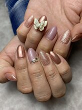 ベーラ(Bella)/蝶々ネイルデザイン