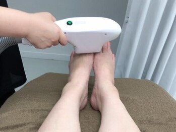 グッドアール(goodR)の写真/最新脱毛器導入！痛みも少ないので敏感肌の方にも◎お肌への負担を最小限に抑えた施術で全身脱毛が叶う♪