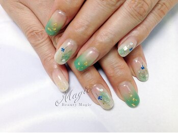 ネイルサロン ビューティーマジック 川口店/ グリーン＆ホワイトグラデ