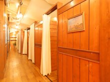 ビファイン鍼灸治療院 梅ヶ丘南口院/内装　廊下