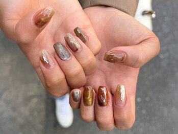 グラマラス アンジェアイ 荻窪店(glamourous ange eye)の写真/ニュアンス/マグネットネイルなどを取り入れたデザイン♪「迷ったらコレ!」とリピーターも多数![荻窪/杉並]