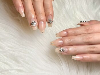 プティ アイビューティ 北浜店(peTiT eyebeauty)/クロムハーツネイル　シンプル