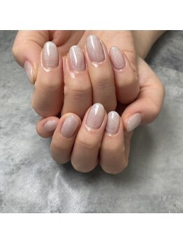 ケコネイル(keco nail)の写真/【300色以上から選べる！】美フォルムワンカラーやマグネットでスラっと美しい指先♪シンプル定額も人気◎