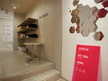 ポート 天王寺店(PORT)/入り口から2階へあがります