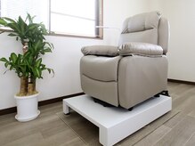 メヴィ(Mavie)の雰囲気（リクライニングチェアでゆったりとお寛ぎいただけます♪）