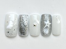 ジェミーネイル イケブクロ(Jemiy nail ikebukuro)/ホワイトシルバー￥9000