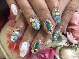 1 キラキラ夏ネイル