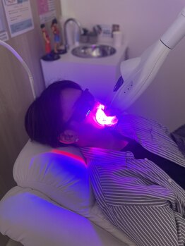 ライトビューティー 本八幡店(LIGHT BEAUTY)/携帯を見ながらホワイトニング♪