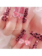 シンデレラネイル(CINDERELLA NAIL)/【スカルプ長さだしネイル】