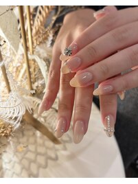 ピアス風ネイル