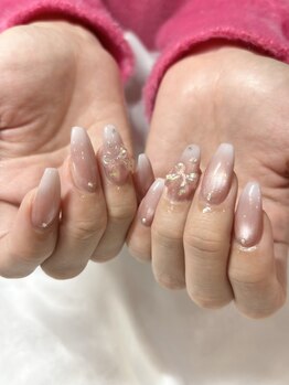 nail studio COCO【ココ】の写真/豊富なデザインと高い技術が自慢のサロン♪モチ×フォルムのキレイさは当店にお任せください!