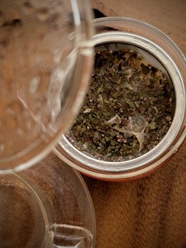 ハーバルライフルーム204(HERBAL LIFE ROOM 204)/厳選したハーブティー