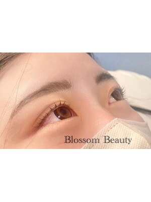 Blossom　Beauty【ネイル・まつげパーマ・アイブロウ】