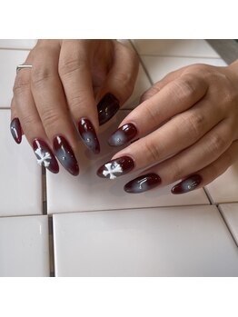 トライアンフ(TriumpH)/チークネイル