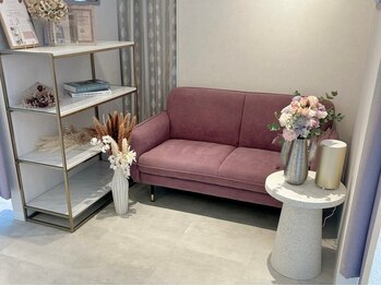リアンサロン(Rian salon)の写真/非日常を味わえる落ち着いた雰囲気でいつまでも居たくなる個室空間
