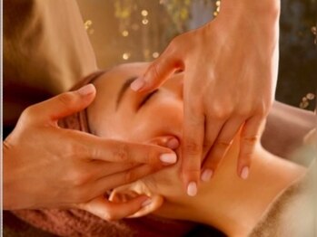 温和活 ロータス(温和活Lotus蓮:)の写真/【毛穴洗浄×温活フェイシャル】水素水洗浄+毛穴吸引で顔も頭皮もスッキリ透明肌へ