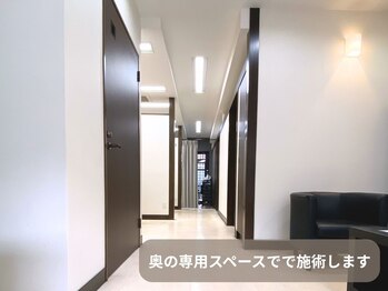 スパ アンド シェイブ 4K(SPASHAVE 4K)/<店内>奥で施術しています