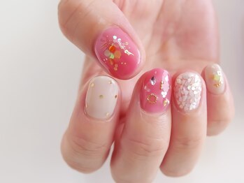 ファブリック(fabric)/ジューシーカラーのお守りネイル