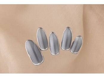 エムスラッシュネイル 本牧店(M SLASH)/ぷっくりミラーアート