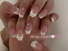 リディネイル(Lidy nail)/【White】フレンチ×リボン
