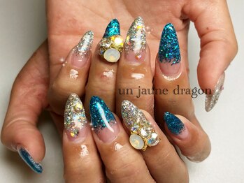 アン ジョーヌドラゴ/ロング☆ネイルパーツ